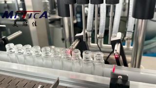 Rotuladora automática roll-on para enchimento de garrafas e tampadora