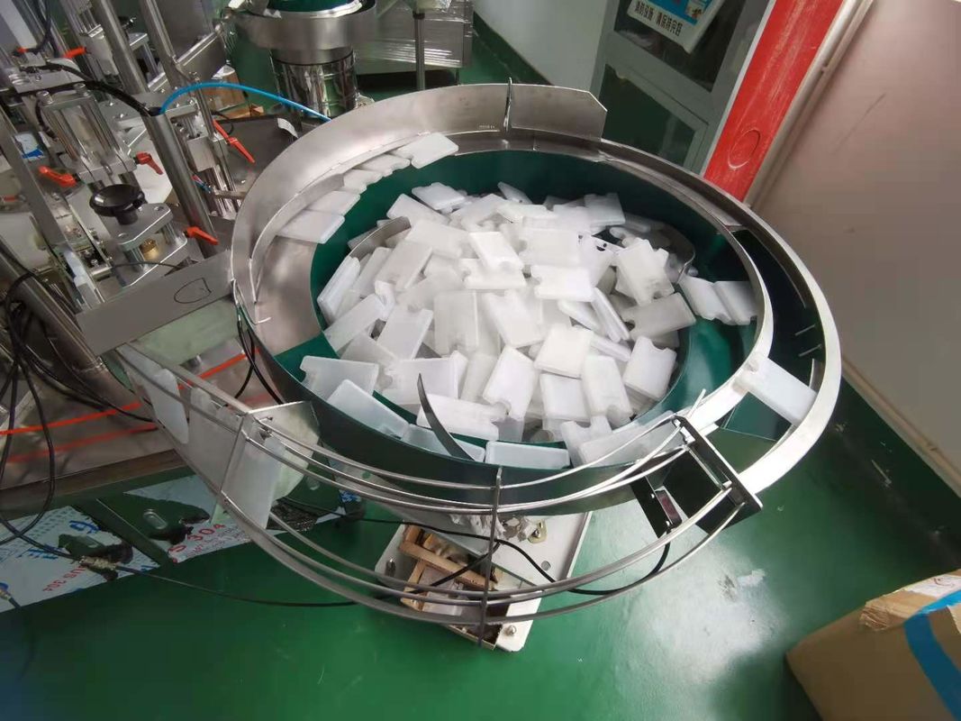 Cartão de bolso Botão de perfume Monobloco máquina de enchimento de tampa 1500BPH Tipo automático