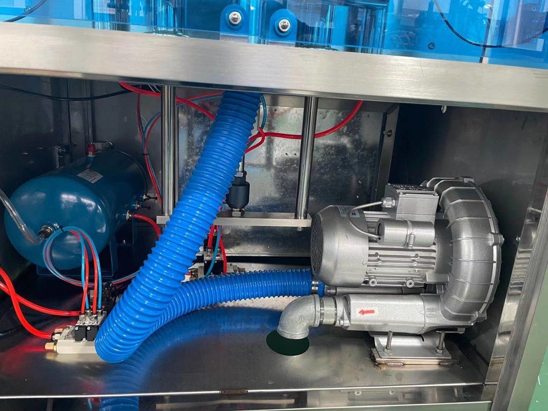 Máquina de lavar garrafas controlada por PLC com ruído ≤ 75 dB Baixa capacidade 20-60 garrafas/min