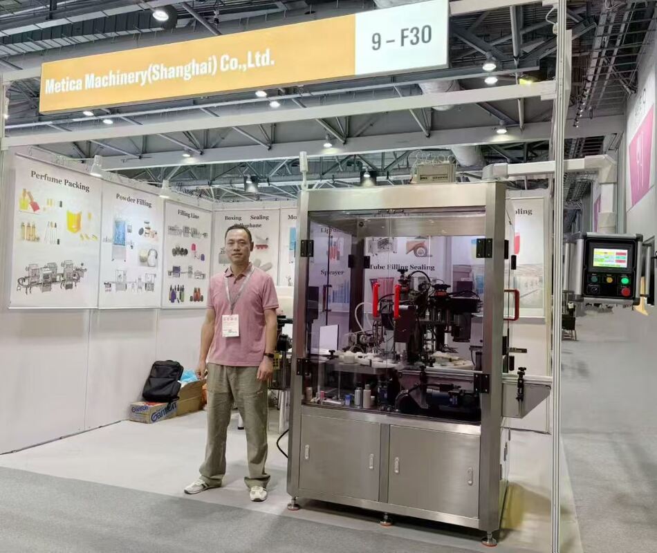 Máquina automática de enchimento, crimpagem e rotulagem de perfume monobloco à prova de explosão para fragrâncias e frascos de spray de vidro